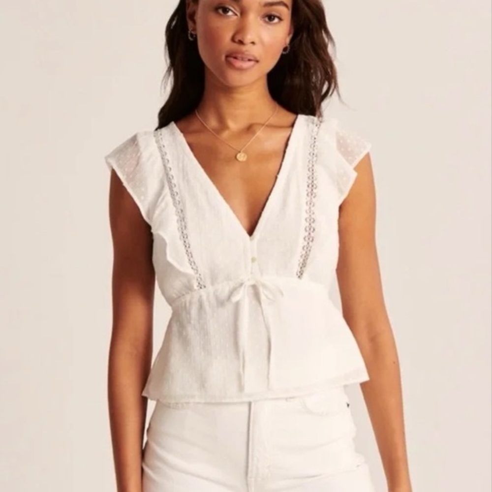 ABERCROMBIE & FITCH RUFFLE SLEEVE TOP